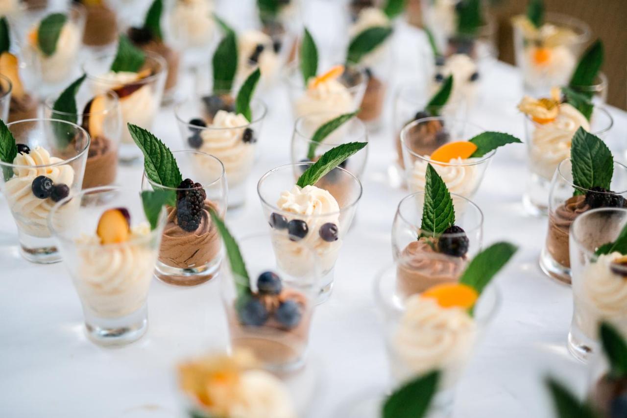 Hotel Restaurant Felix เบนส์ไฮม์ ภายนอก รูปภาพ