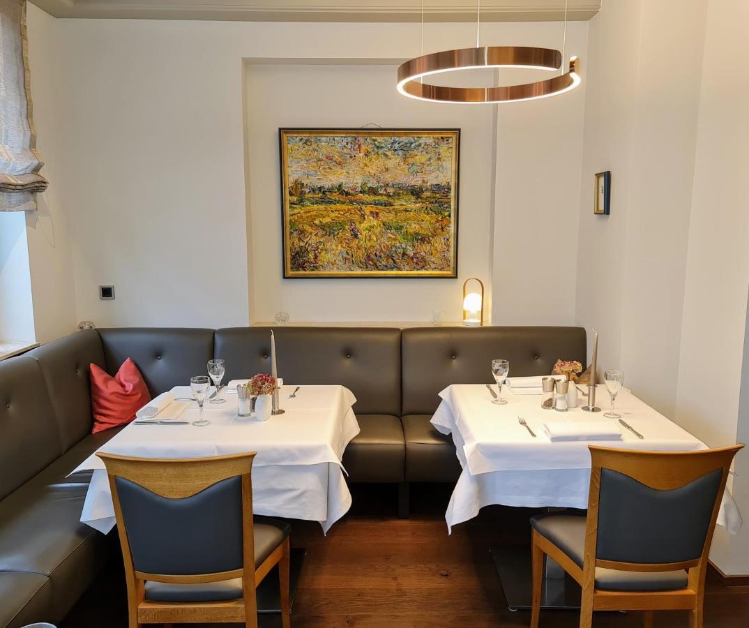 Hotel Restaurant Felix เบนส์ไฮม์ ภายนอก รูปภาพ