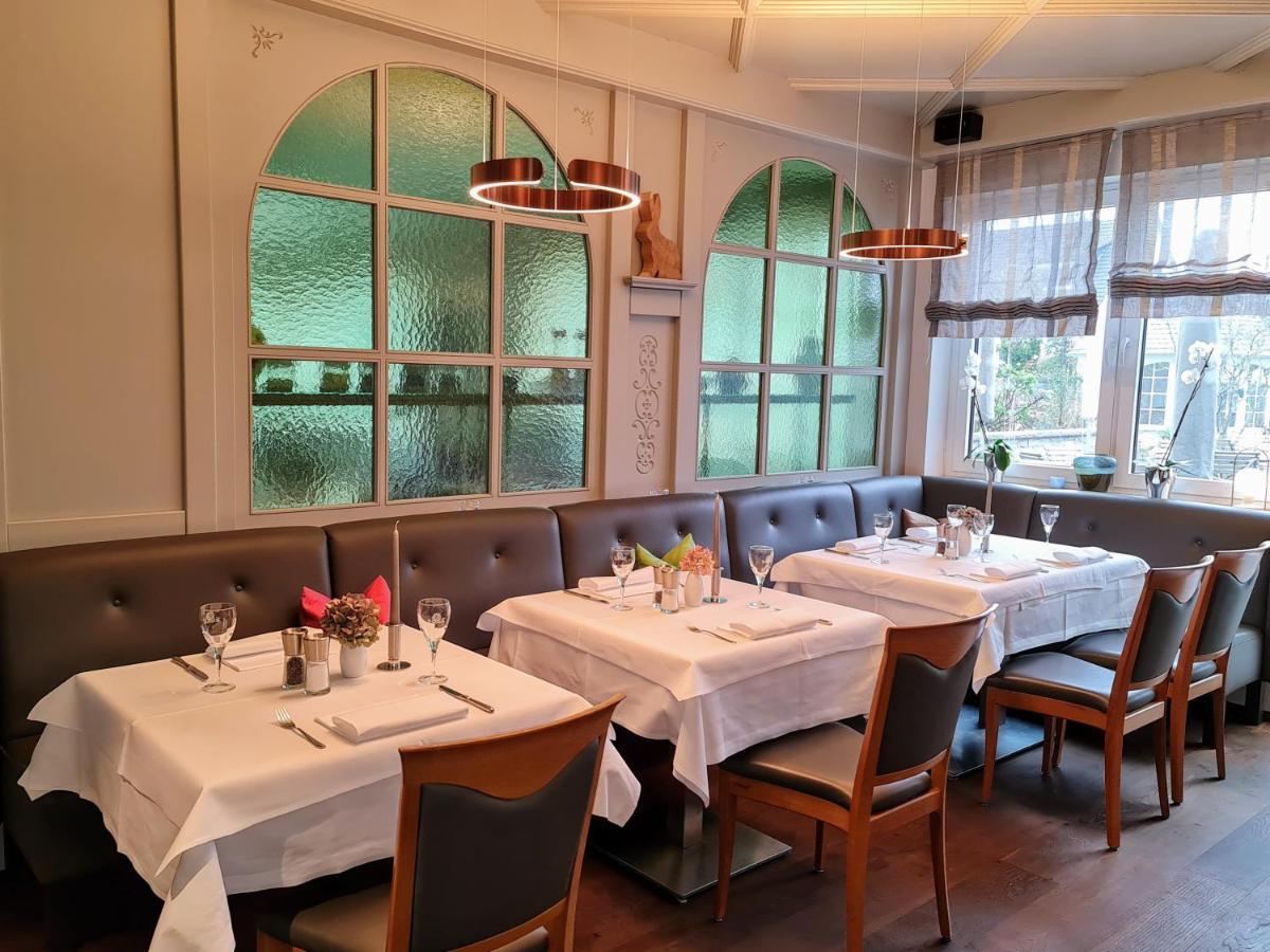 Hotel Restaurant Felix เบนส์ไฮม์ ภายนอก รูปภาพ