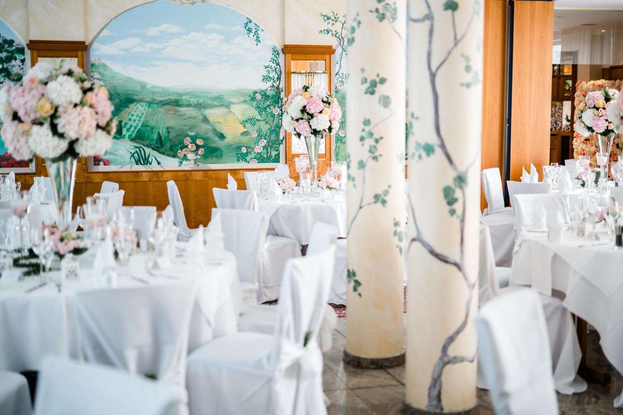 Hotel Restaurant Felix เบนส์ไฮม์ ภายนอก รูปภาพ
