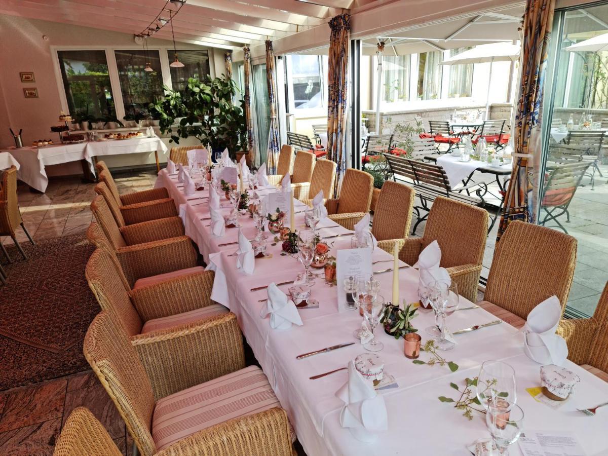 Hotel Restaurant Felix เบนส์ไฮม์ ภายนอก รูปภาพ